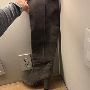 Elegant Suede Over-the-Knee Boots